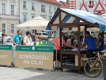 Na Pohodu ob reki izpostavili pomembnost povezovanja (16)